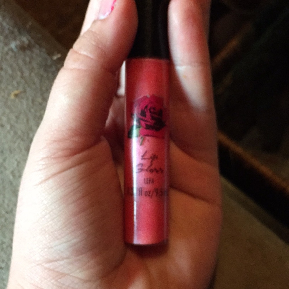 Lip gloss